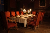 Zámecká sezona zámku Loučeň vyvrcholí Hradozámeckou nocí a odjezdem malého kralevice Karla IV. do Francie