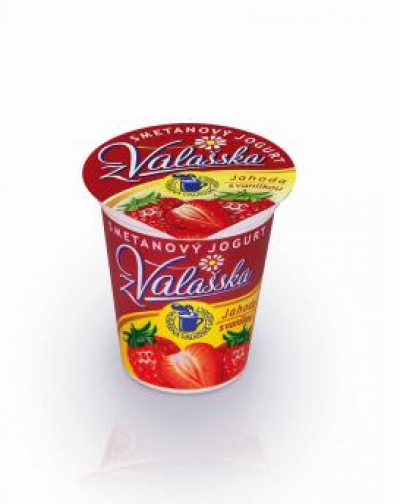 Smetanov&yacute; jogurt jahoda s vanilkou z&iacute;skal oceněn&iacute; Ml&eacute;k&aacute;rensk&yacute; v&yacute;robek roku 2015