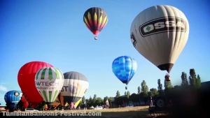 Festival horkovzdu&scaron;n&yacute;ch bal&oacute;nů v Tunisku