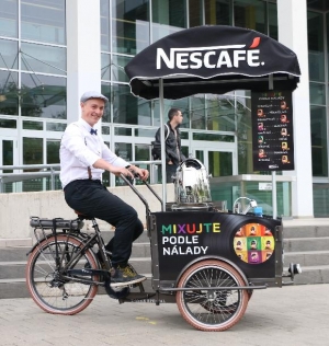 Nepropásněte originální NESCAFÉ Coffee Bike a namixujte si kávu přesně podle nálady!