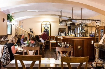 Restaurant U Emy Destinnov&eacute;