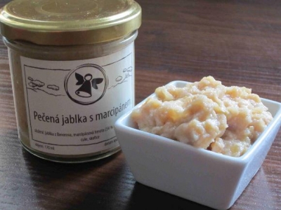 Recept: Pečen&aacute; jablka s marcip&aacute;nem