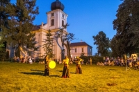 Hlavní sezonu zámku Loučeň ukončila Hradozámecká noc  Zámek Loučeň má ovšem své brány otevřené i na podzim